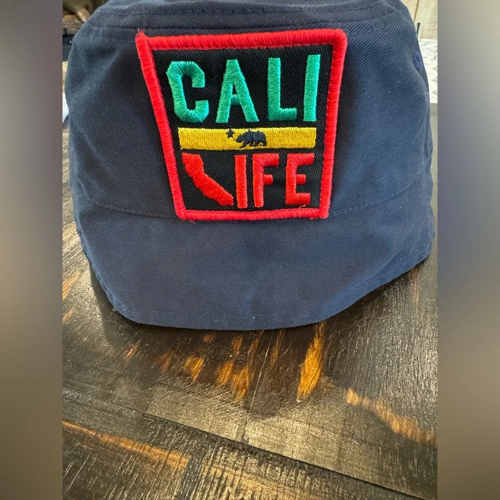 Navy Cali Life bucket hat.